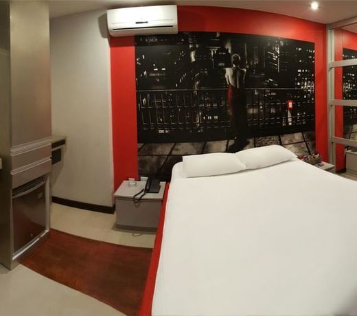 Qollana Business Hotel