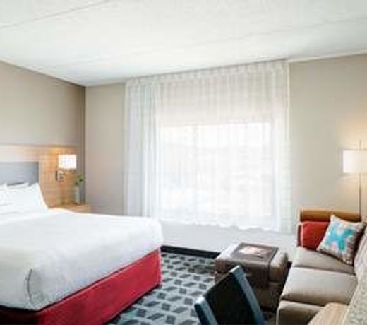 TownePlace Suites by Marriott Bakersfield West