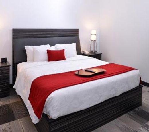 Best Western Plus Airport Inn & Suites