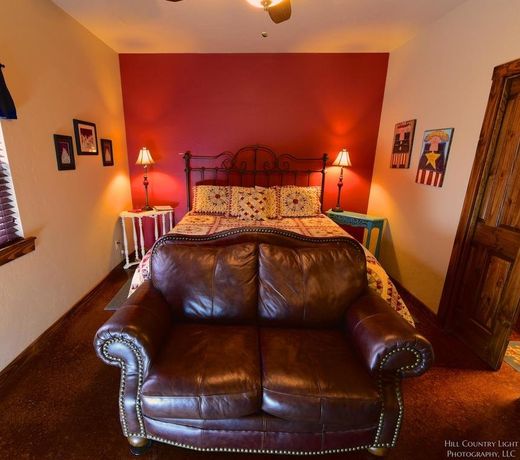 Lazy T Bed and Breakfast