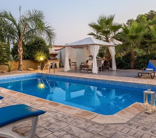 Rent Private Villa 120