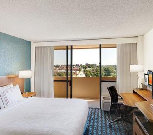 Fairfield Inn & Suites by Marriott Charlotte Uptown