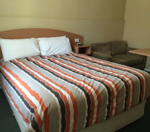 Parkville Motel
