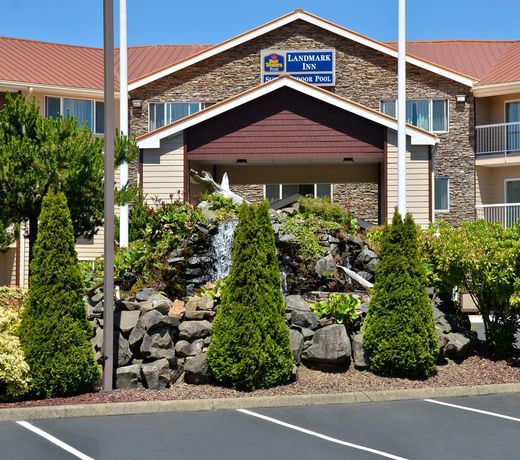 Best Western Plus Landmark Inn