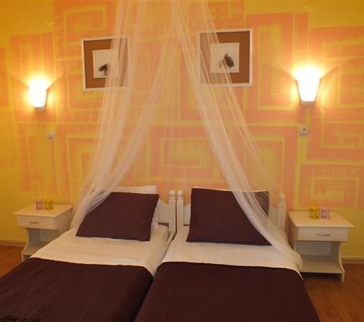 Firefly Hotel