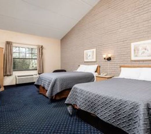 La Casa Inn and Suites