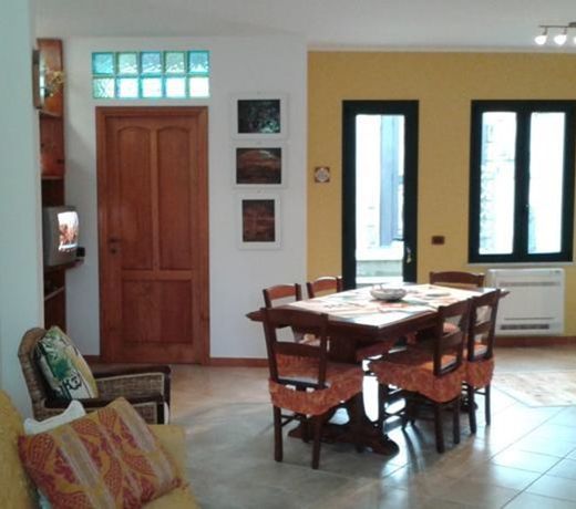 DAZZY HOME