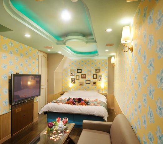 Namba Little Chapel (Adult Only)
