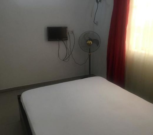 Bucker's Palace Hotel