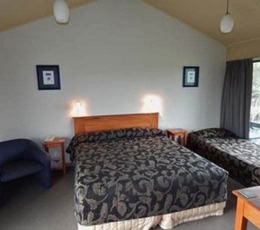 Omau Settlers Lodge Motel