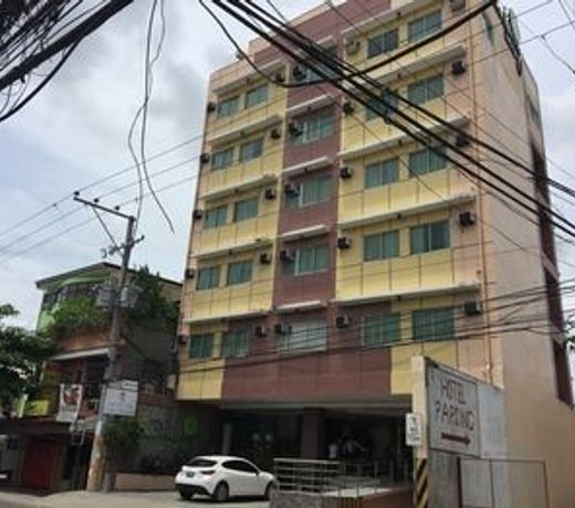 Canberry Hotel
