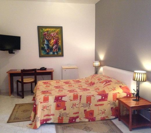 Archotel