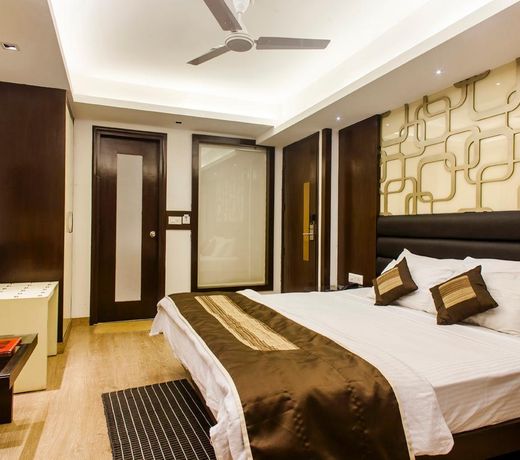 Red Leaf Hotel