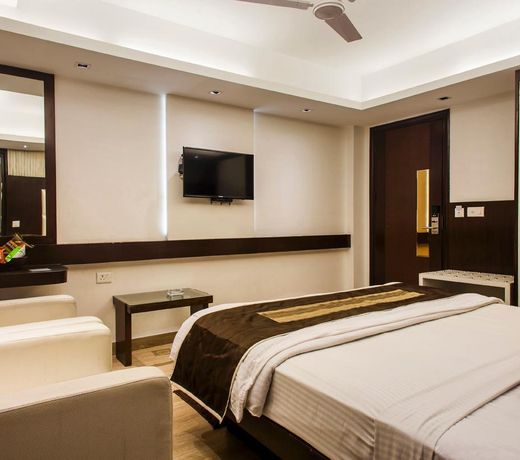 Red Leaf Hotel