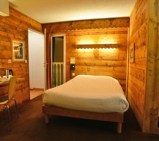 Cit'Hotel Le Montreal