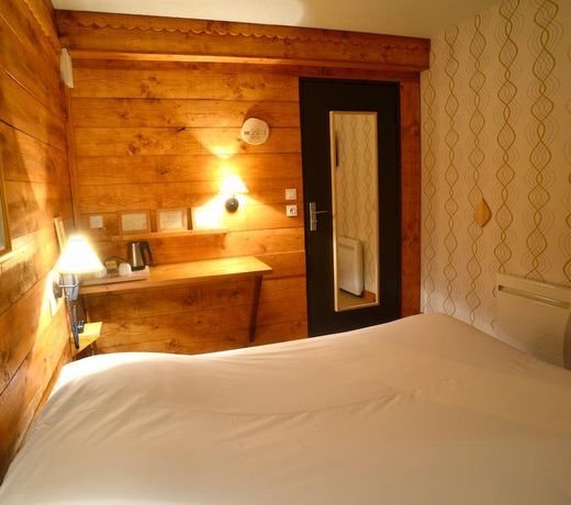 Cit'Hotel Le Montreal