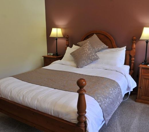 Black Spur Inn