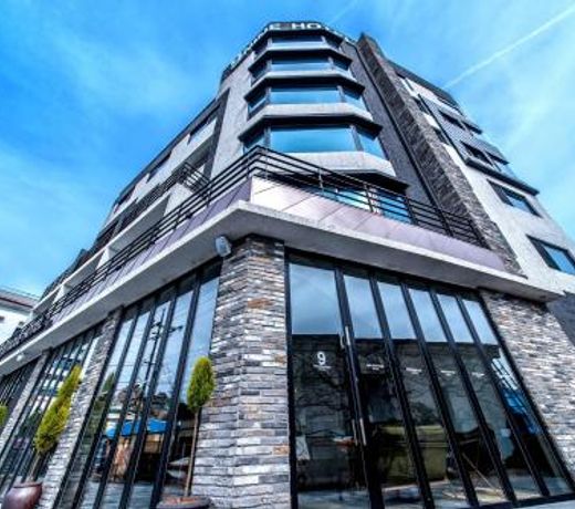 Nine Boutique Hotel