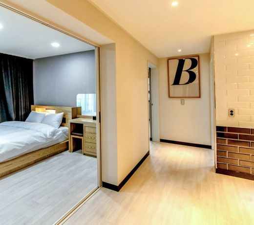 Nine Boutique Hotel