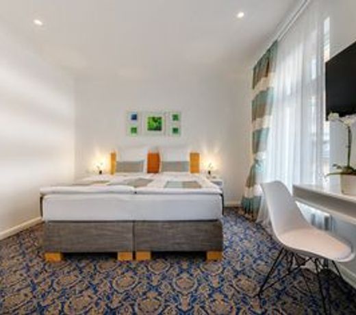 House One Guesthouse