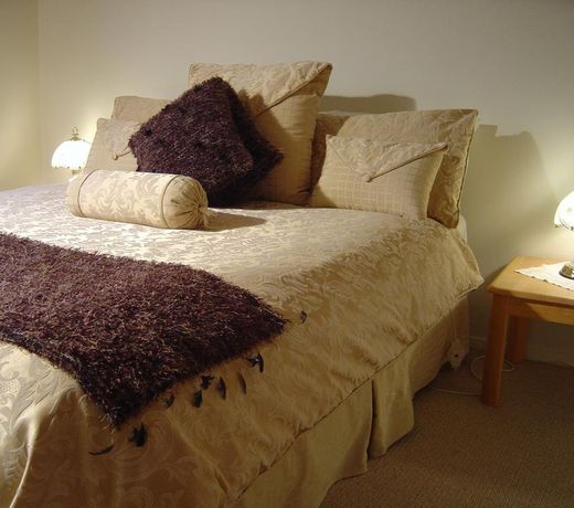 CAIRNBRAE HOUSE, NZ. Boutique Bed & Breakfast.