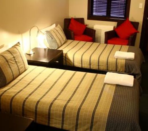 CAIRNBRAE HOUSE, NZ. Boutique Bed & Breakfast.