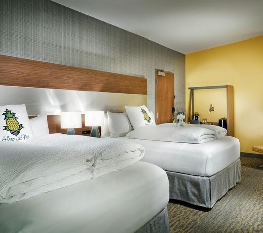 Staypineapple, Hotel Z, Gaslamp San Diego