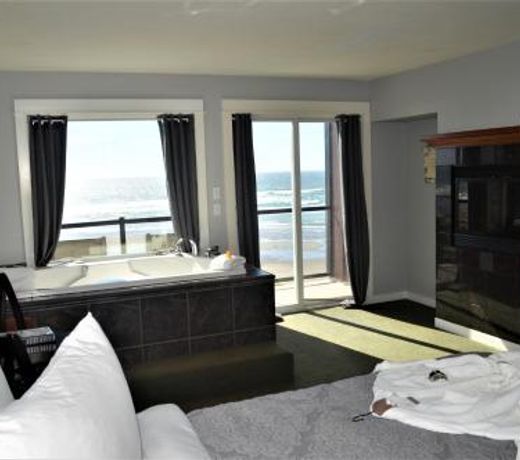 Starfish Manor Oceanfront Hotel