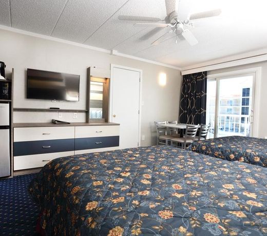 Adventurer Oceanfront Inn