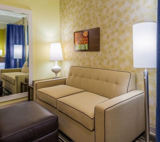 Home2 Suites by Hilton Buffalo Airport/ Galleria Mall