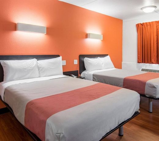 Motel 6-Glassboro, NJ - Rowan University