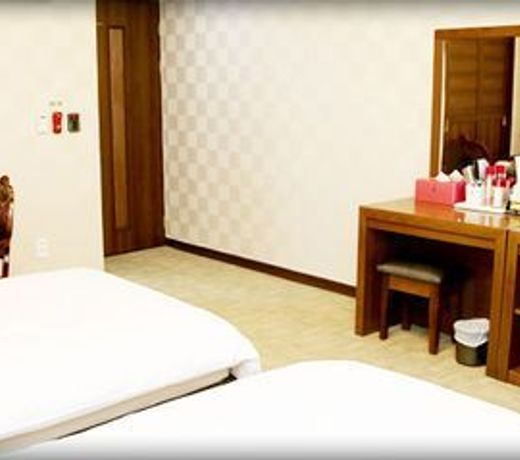 Gumi Modern Business Hotel