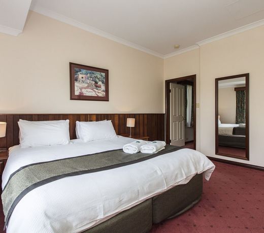 HOLIDAY HOME BABEK
