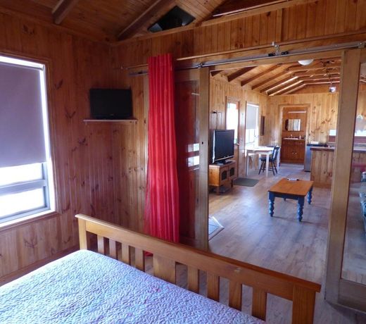 Dalkeith Cabin
