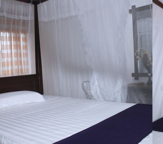 WH BEACH RESORT