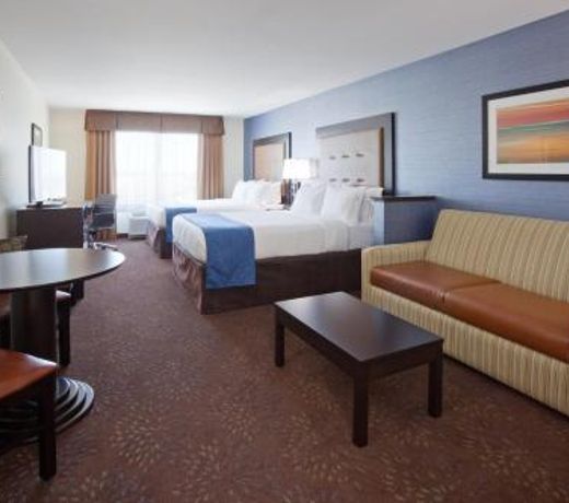 Holiday Inn Express & Suites Fort Dodge, an IHG Hotel