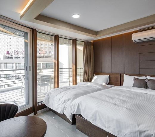 Ray Tourist Hotel