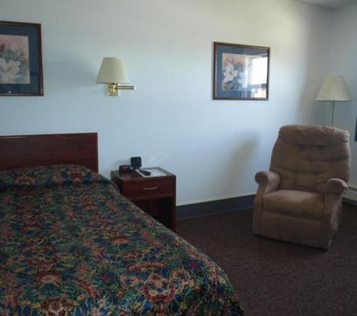 Yellowstone River Inn