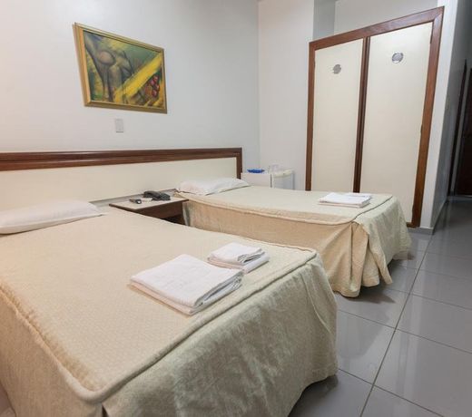 Lessa Hotel