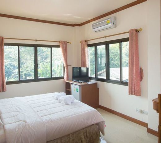 Donchai House