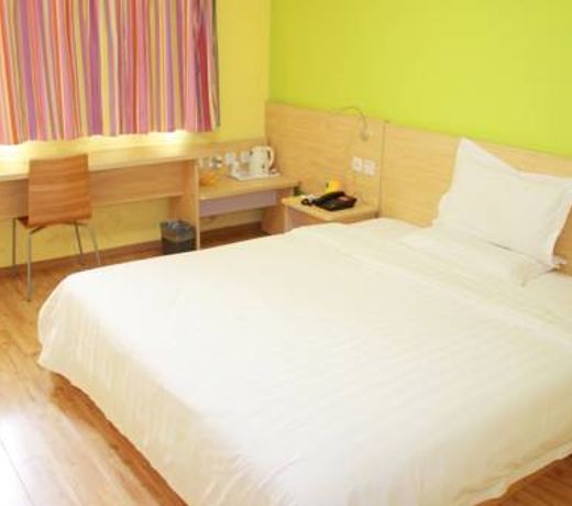 7Days Inn Dalian Gangwan Square Station Port