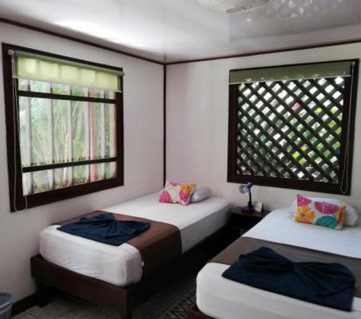 Aracari Garden Hostel