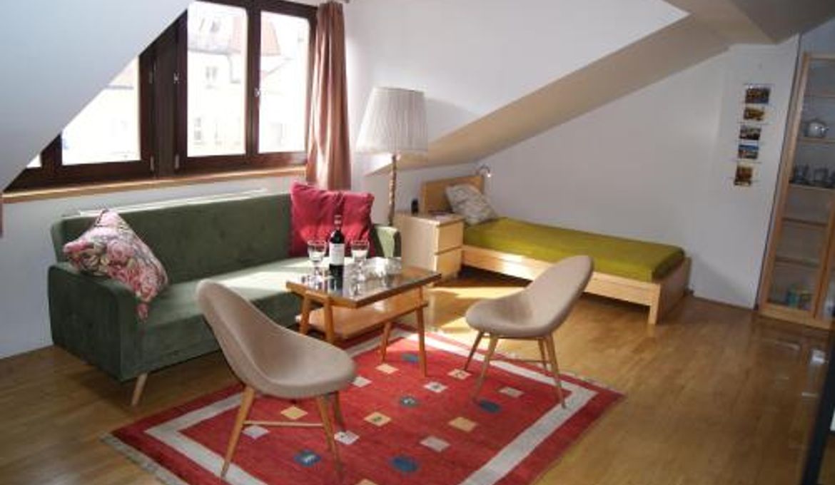 Apartment Laub