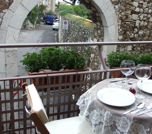 La Petite Maison