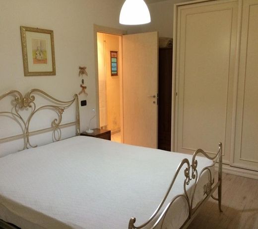 Apartment Largo del Teatro