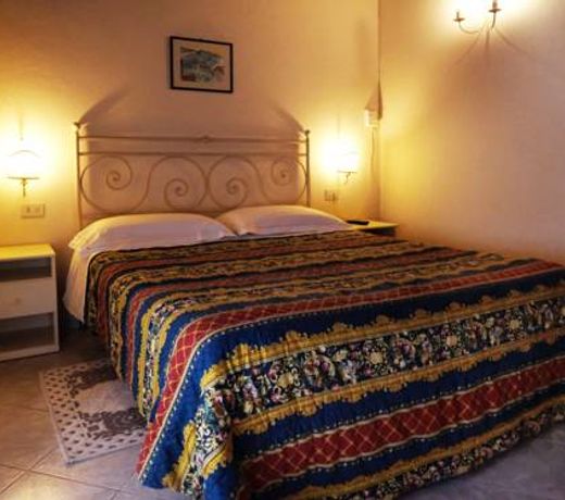 Oliviera Camere