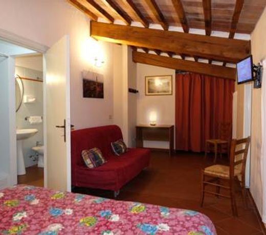 Oliviera Camere