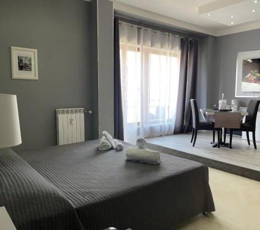 Gardenia Luxury Room