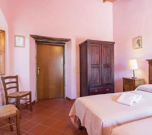 Heritage Holiday Home in Florence Tuscany with Swimming Pool