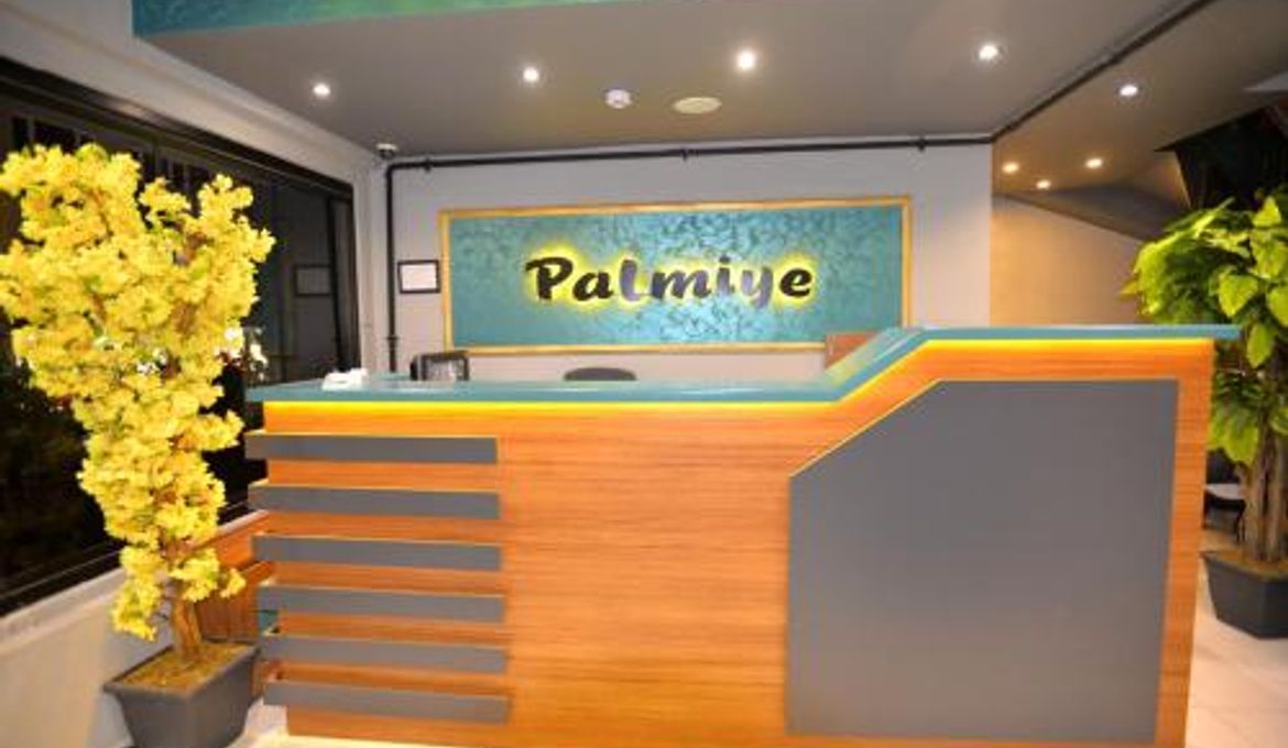 Palmiye Suit